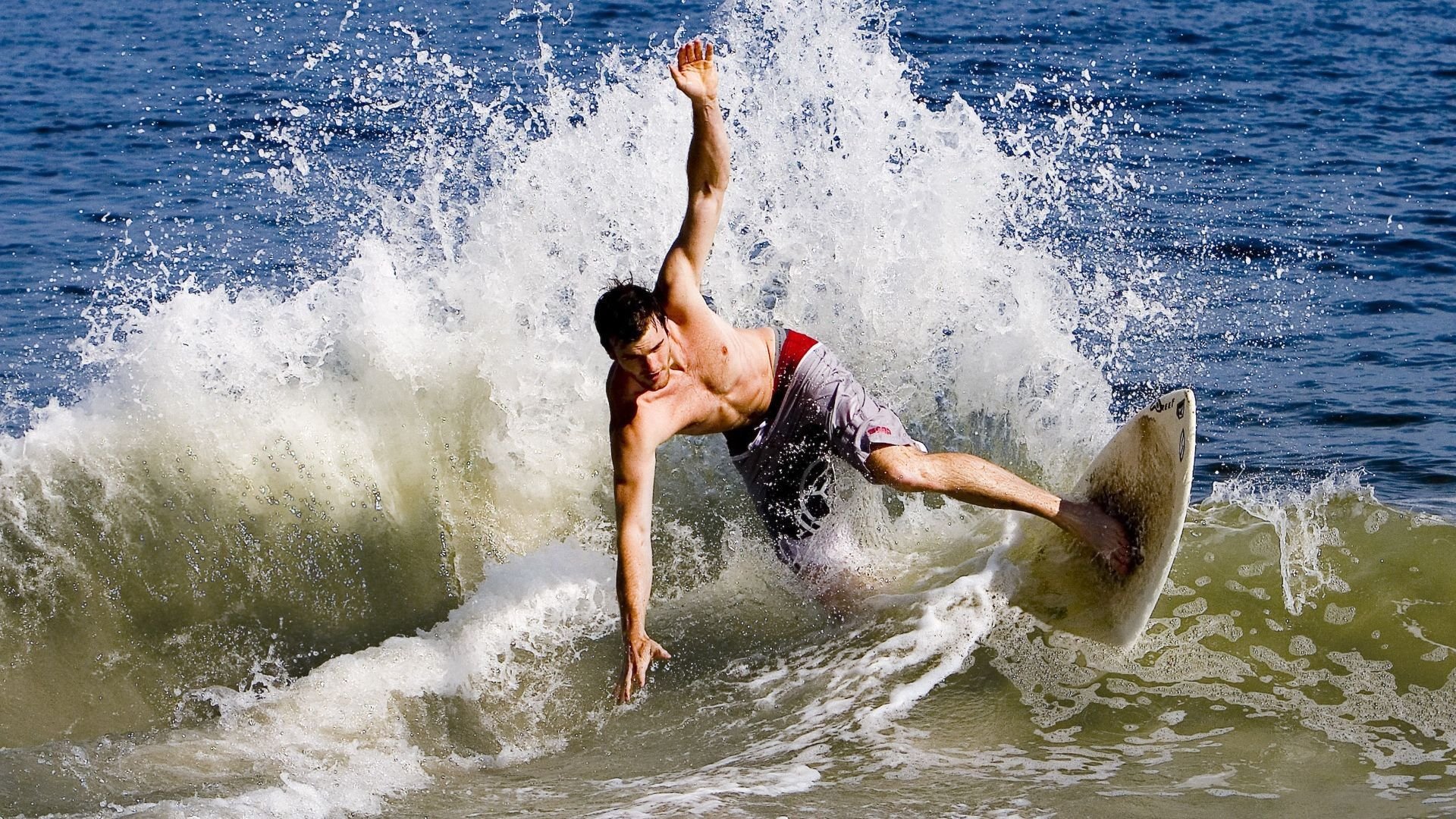 拉沃尔杯的降维打击，阿尔卡拉斯高光表现，为何比美网冠军更震撼网坛？